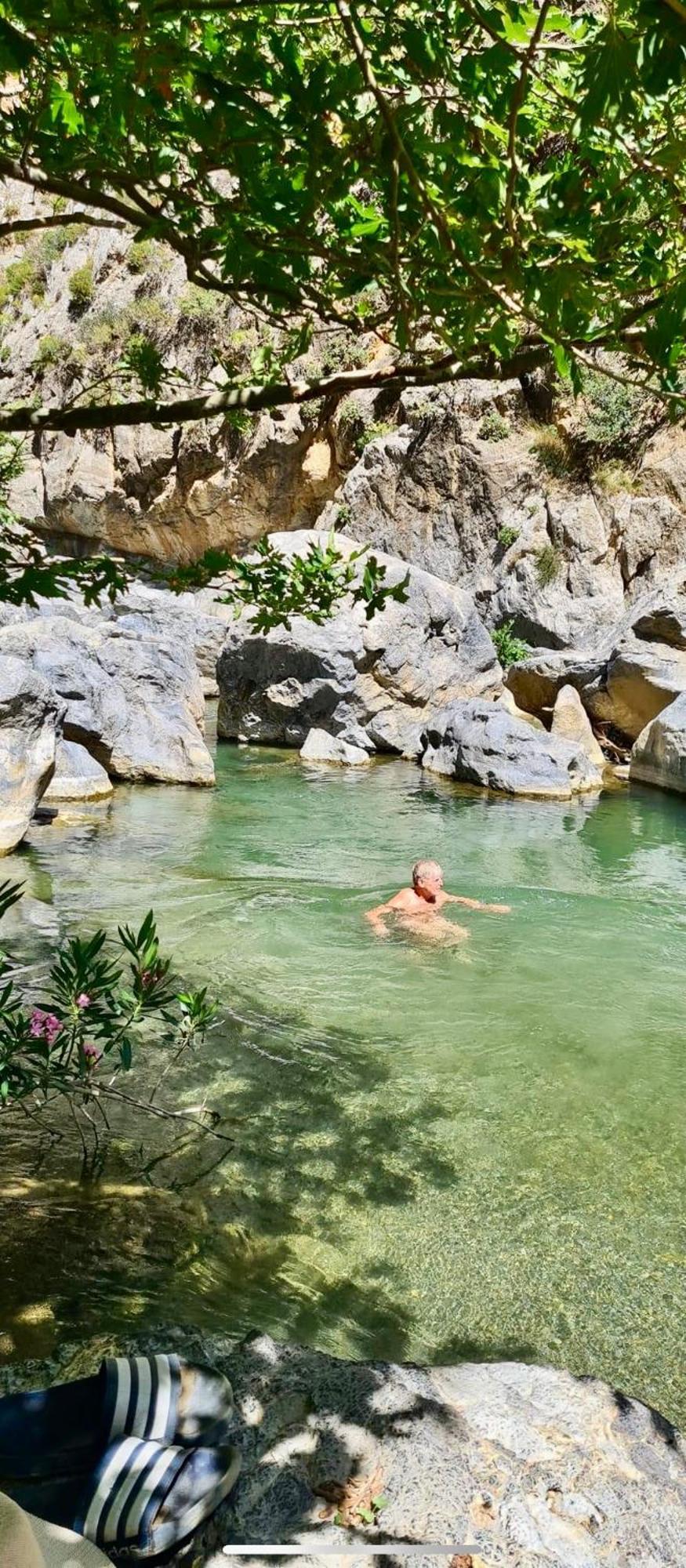 Costas Inn Spílion Exteriör bild